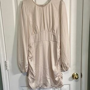 Le Lis Cream Collection Dress